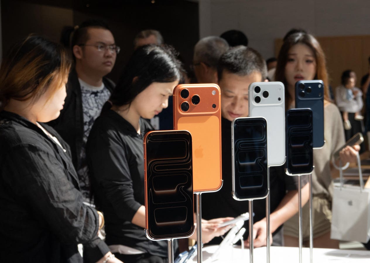 Toronto skyline real estate